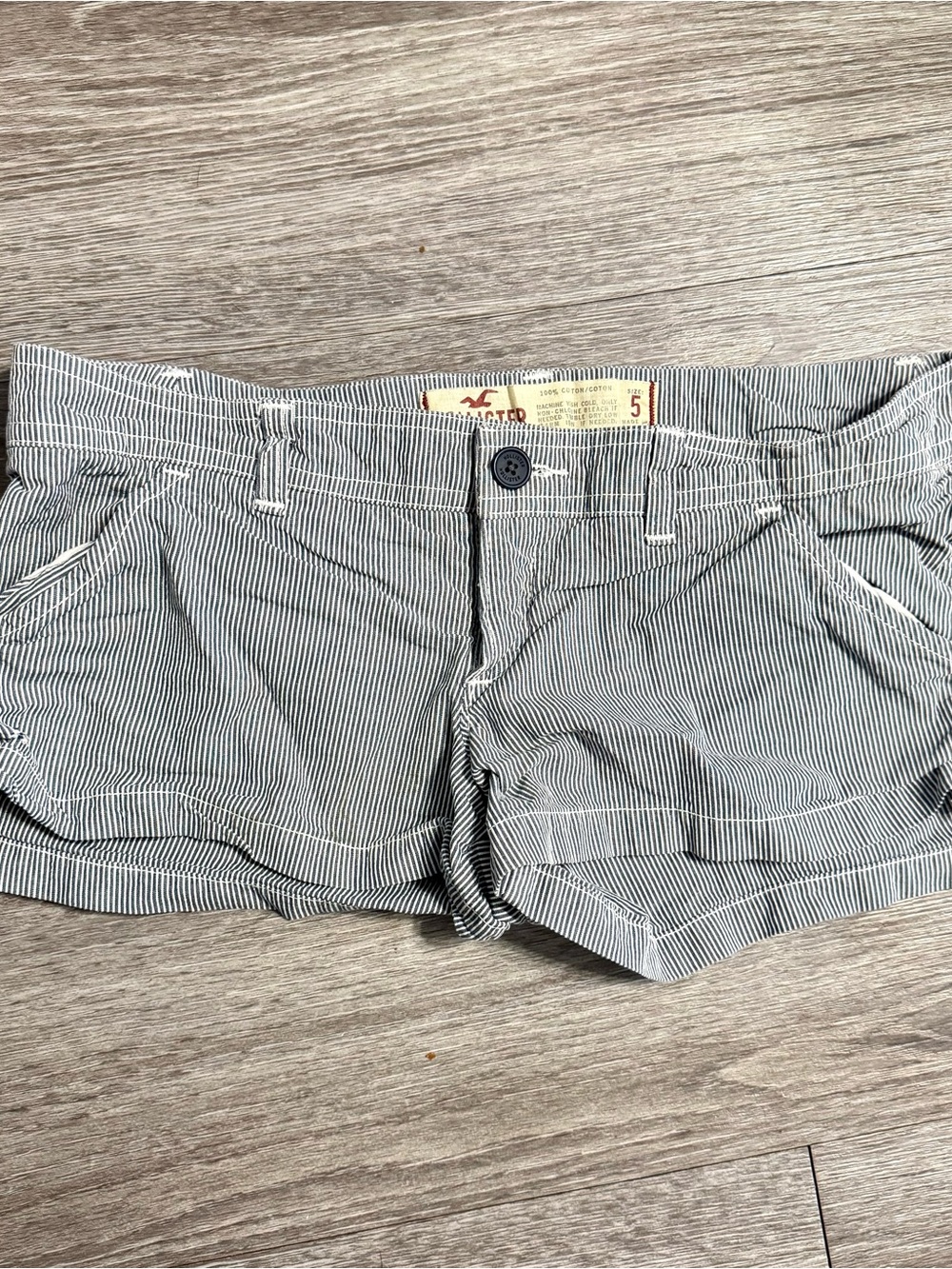 Hollister Pin Striped Cotton Shorts Blue White Low-Rise Summer Women’s 5 Shorts